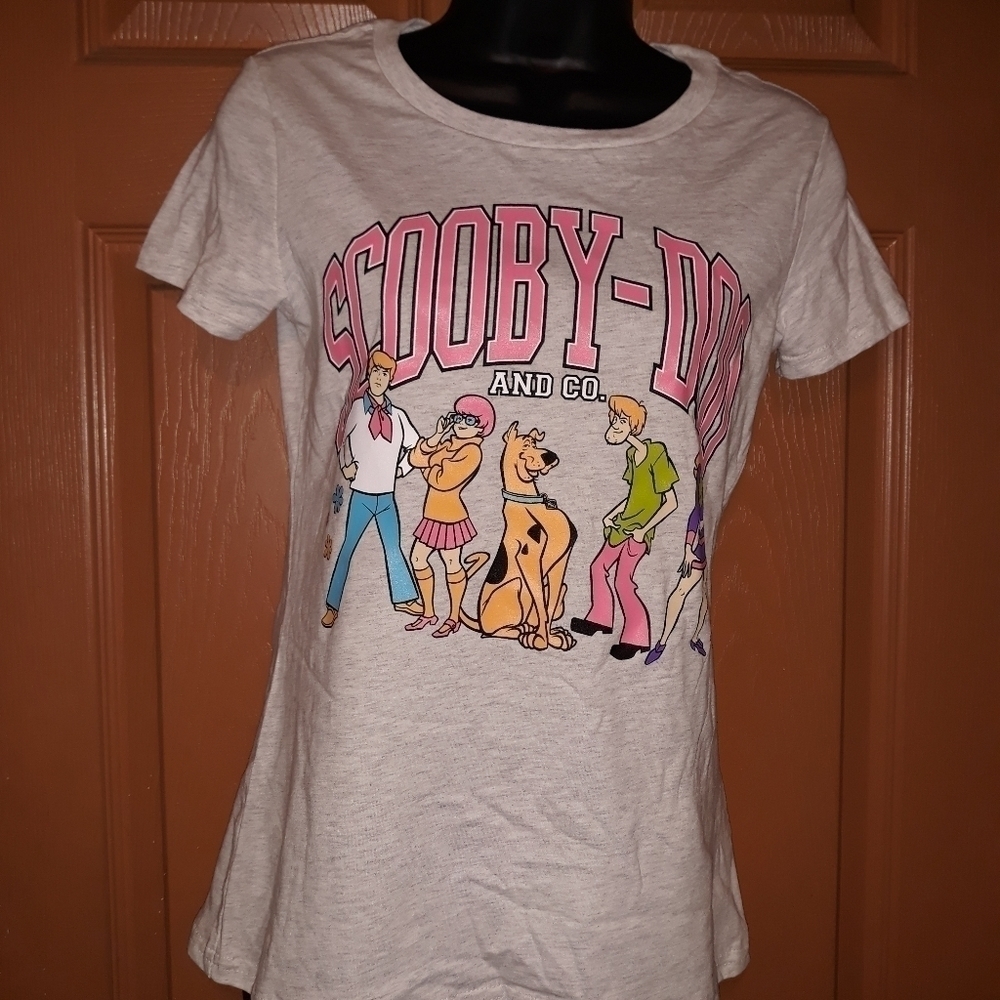 Scooby Doo T-shirt Size small 5/$25